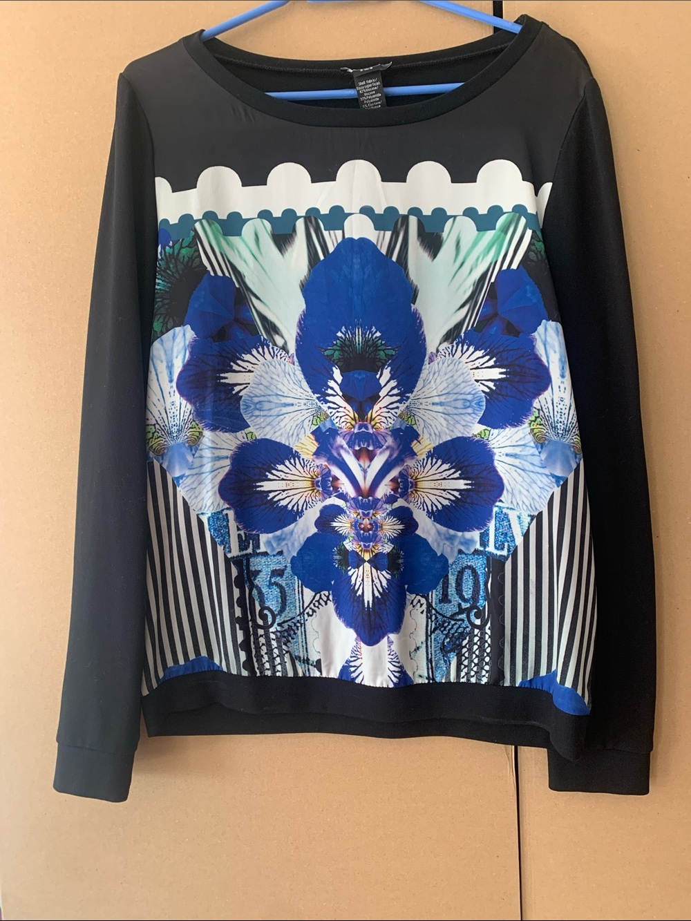 OLSEN Floral Blue Graphic Front Women's Sweater